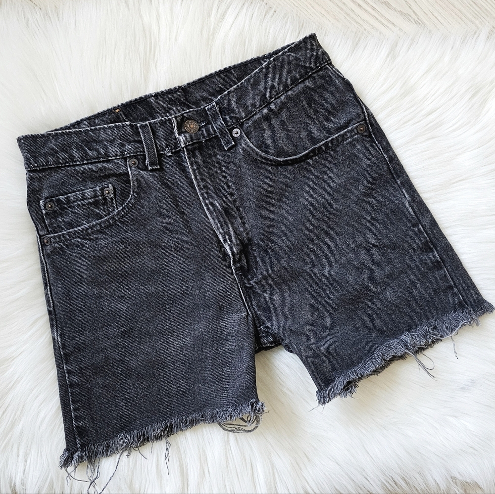 Vintage Levi’s 505 Black Denim Cutoff Shorts High Rise USA Made 31x30 Red Tab